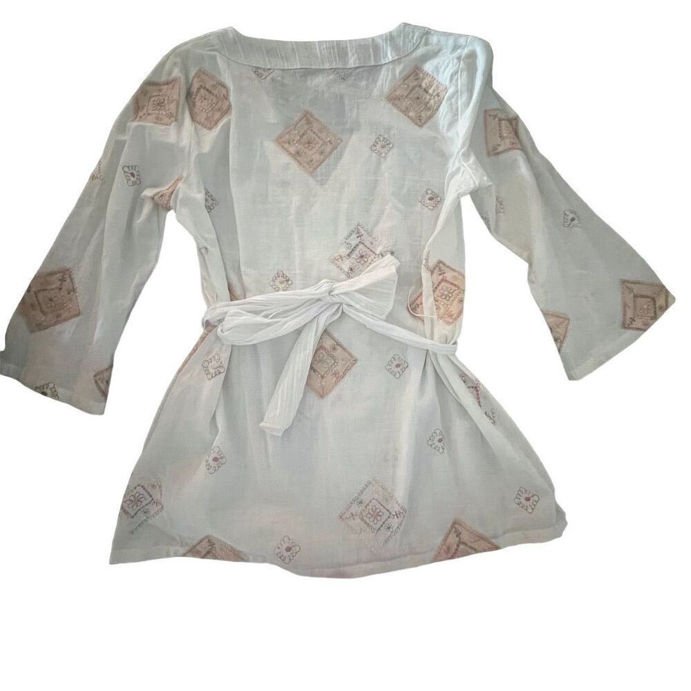 Flo Women's Multicolor Embroidered Blouse L